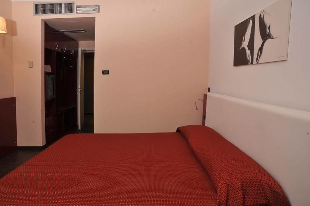 Hotel Mediterraneo 4*