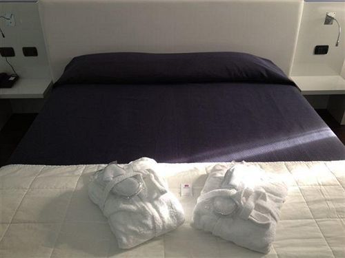 Mediterraneo Hotel 4*